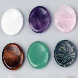 Pierre de jade pour les chakras : Guérison et méditation