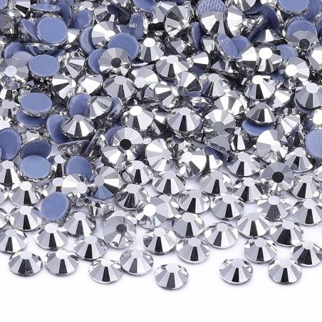 Giysiler ve Kumaşlar için Ütüyle Yapıştırılan Rhinestone Kristaller