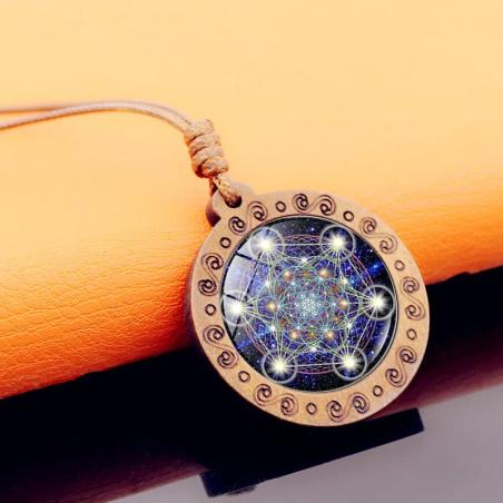 Metatron Cube Necklace: Sacred Geometry Amulet & Jewelry