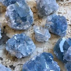 Géode en forme de cœur de célestine naturelle - Géode bleue brute, bleu ciel