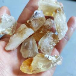 Cristaux de citrine brute aux vertus curatives | Pierres naturelles pour la décoration et les cadeaux