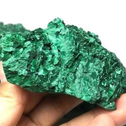 Cube de cristal de malachite brute - Décoration naturelle pour la maison et le jardin