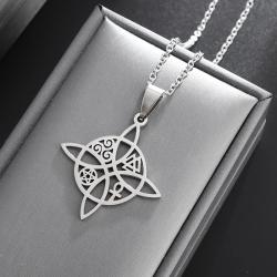 Mystische Knoten- und Symbolkette: Wicca- und heidnischer Schmuck