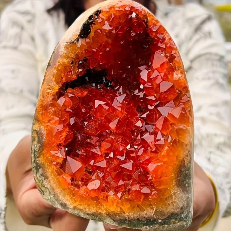 Amas de cristaux de quartz orange : Décoration minérale unique et cadeau