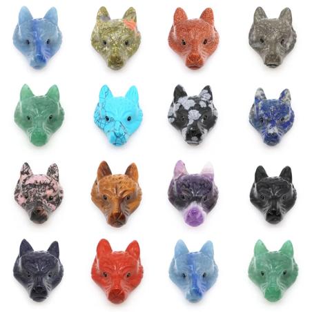 Tête de loup en cristal sculptée à la main : énergie Reiki et décoration unique
