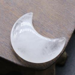 Statue de Lune en Cristal : Décoration pour la méditation et le Reiki