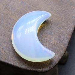 Statue de Lune en Cristal : Décoration pour la méditation et le Reiki