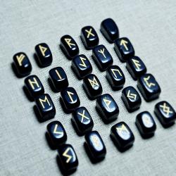 Obsidian-Runen-Set: 25 Kristallsteine ​​für Wahrsagerei und Reiki-Heilung