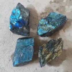 Collection de spécimens de labradorite et de pierre de lune : cristaux de guérison Reiki