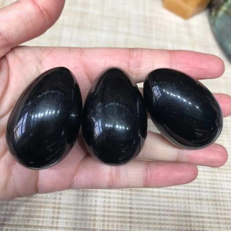 Œuf de Yoni en obsidienne noire : Équilibrage des chakras et guérison énergétique