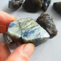 Pierre de labradorite brute : Guérison Reiki et décoration intérieure