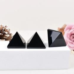 Obsidian Pyramid Ornament: Reiki Healing Crystal for Home Decor