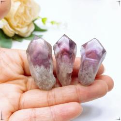 Pointes de cristal d'améthyste : Reiki, Feng Shui et décoration