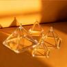 Pyramides chantantes en cristal pour la guérison sonore et la méditation