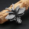 Anhänger mit Schutzengelsflügeln: Vintage-Schmuck aus Edelstahl