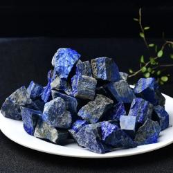Lapis Lazuli Kristalleri ve Kuvars Cevheri: Doğal Şifa ve Meditasyon Seti