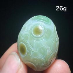 Perle et spécimen d'agate sardonyx noire (œil) - Guérison des chakras