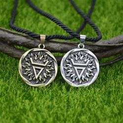Collana con ciondolo e amuleto del dio slavo Veles