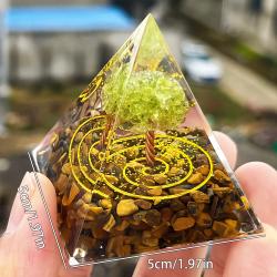 Pyramide d'orgone œil de tigre et péridot pour la méditation et la guérison