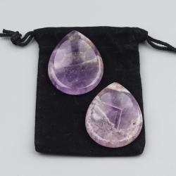 Amethyst- und Rosenquarz-Sorgensteine: Heilkristalle für die Meditation