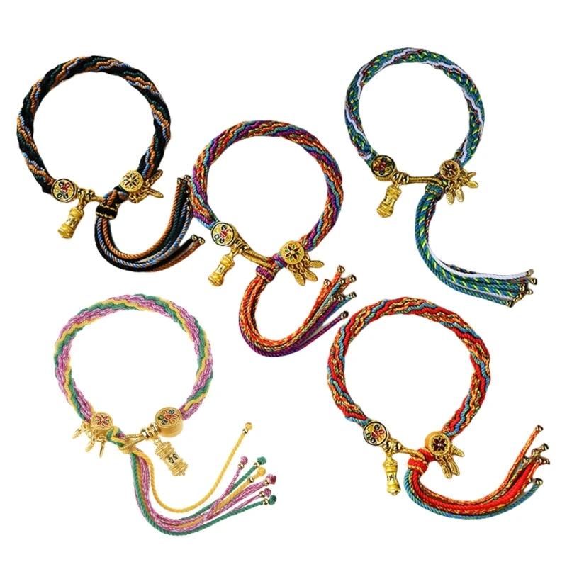Armbänder im tibetischen Stil: Handgewebte Anhänger mit grüner Tara und Reichtumssymbolen