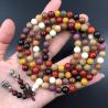 Tibetisch-buddhistische Mala: Halskette aus 108 Sandelholz-Gebetsperlen