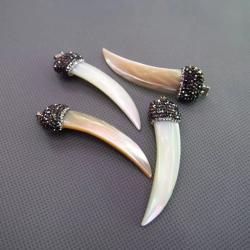 Halskette mit Anhänger aus weißem Muschelhorn für Damen | Versilbert