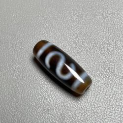 Collier fait main en agate tibétaine avec fermoir à billets et perle Dzi :