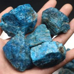 Cristaux d'apatite bleue brute : Décoration Reiki et Feng Shui