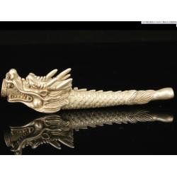 Pipe à tabac en argent tibétain sculptée à la main, ornée d'une tête de dragon | Objet de collection