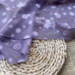 Tibetischer Ethno-Stoff: Pflaumenfarbener Pfirsichblüten-Chiffon für Hanfu