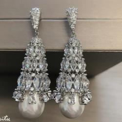 Chic Silver Baroque Crystal & Pearl Earrings for Women