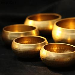 Tibetisches Klangschalen-Set: Handgefertigt für Meditation und Entspannung