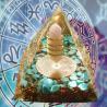 Pyramide d'orgonite en améthyste : Soins Reiki et équilibrage des chakras