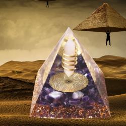 Pyramide d'orgonite en améthyste : Soins Reiki et équilibrage des chakras