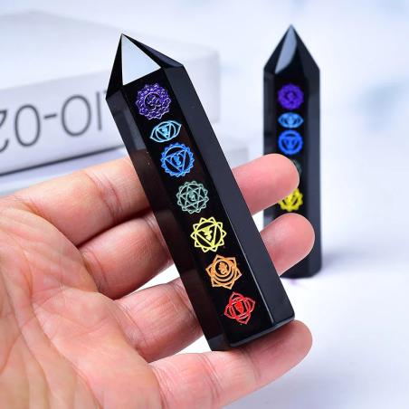 Tour de cristal des 7 chakras : Décoration intérieure et harmonie énergétique