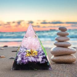 Pyramide d'orgonite - Générateur d'énergie et de guérison par les cristaux naturels