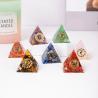 Pyramide de cristal naturel pour la guérison et la méditation