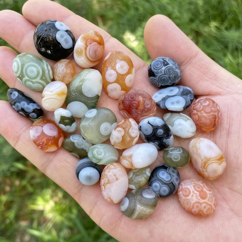 Geode di sardonice verde: cristallo curativo e decorativo per i chakra
