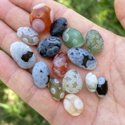 Geode di sardonice verde: cristallo curativo e decorativo per i chakra