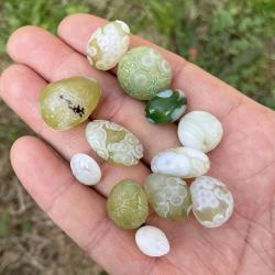 Geode di sardonice verde: cristallo curativo e decorativo per i chakra