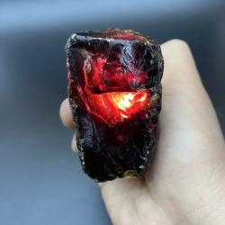 Burma Kan Kehribarı: Çakra ve Wicca için Ham Doğal Kristaller