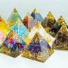 Piramide di cristallo di ametista: strumento di guarigione Reiki e meditazione