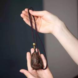 Guanyin Amulet Pendant: Buddhist Lucky Jewelry for Meditation