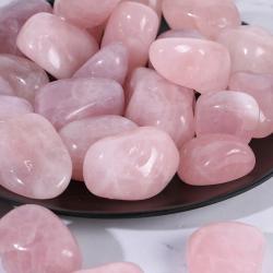 Pierre roulée de quartz rose : Guérison des chakras et méditation