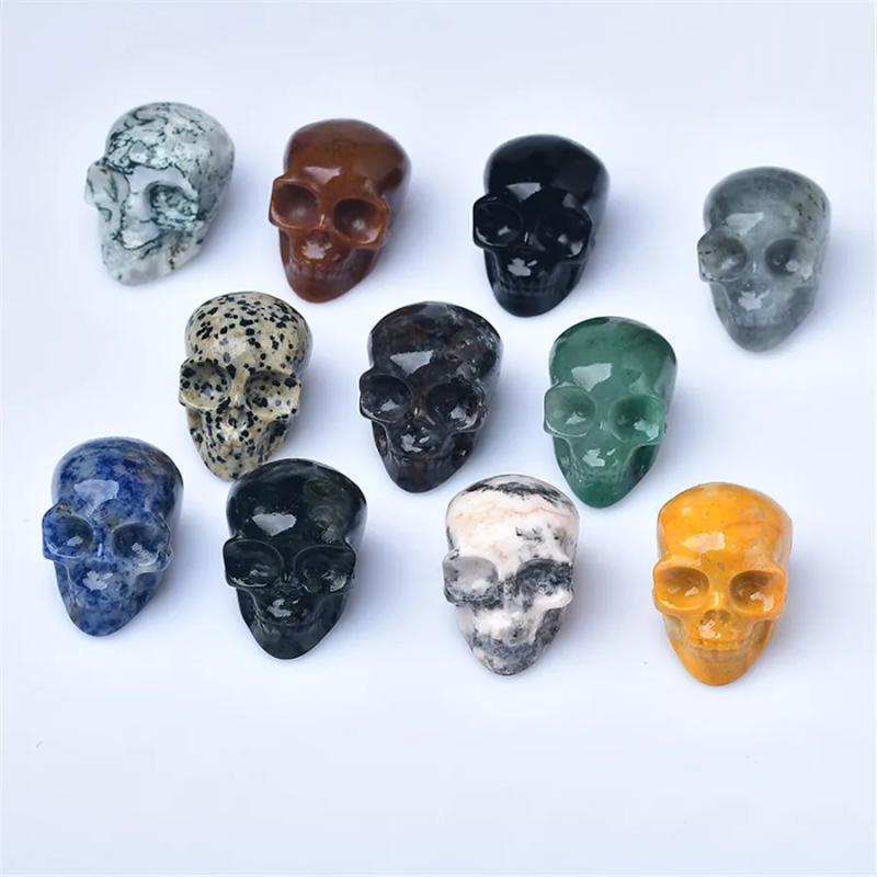 Handgeschnitzte Totenkopfstatue: Natürliche Edelsteine ​​für Reiki & Dekoration