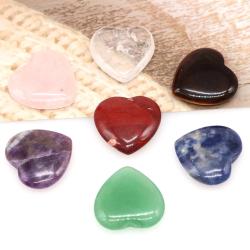 Cristaux d'améthyste et de quartz rose : amour, guérison et décoration