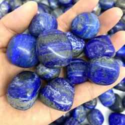 Lapis Lazuli Parlatma Taşları: Doğal Şifa ve Çakra Dengeleme