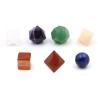 Set mit heiligen Steinen und geometrischen Formen: Reiki-Heilung & Chakra-Ausgleich