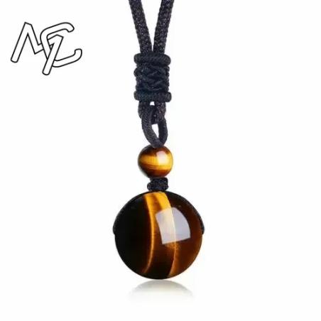 Collier pendentif œil de tigre en obsidienne : Chance et style